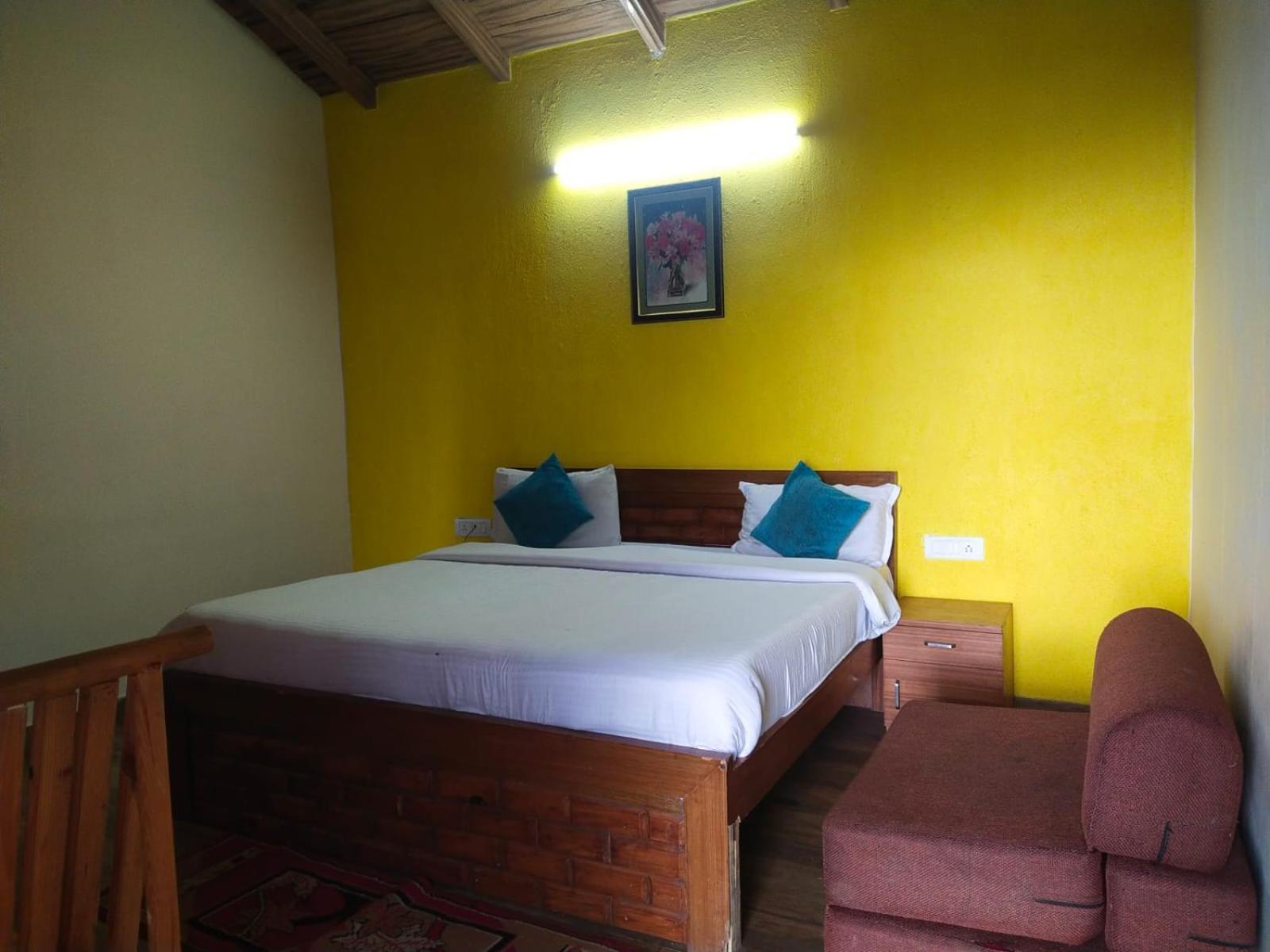 Pragati Resort & Restaurant- Eden Of Kumaon Bhowali Exterior photo