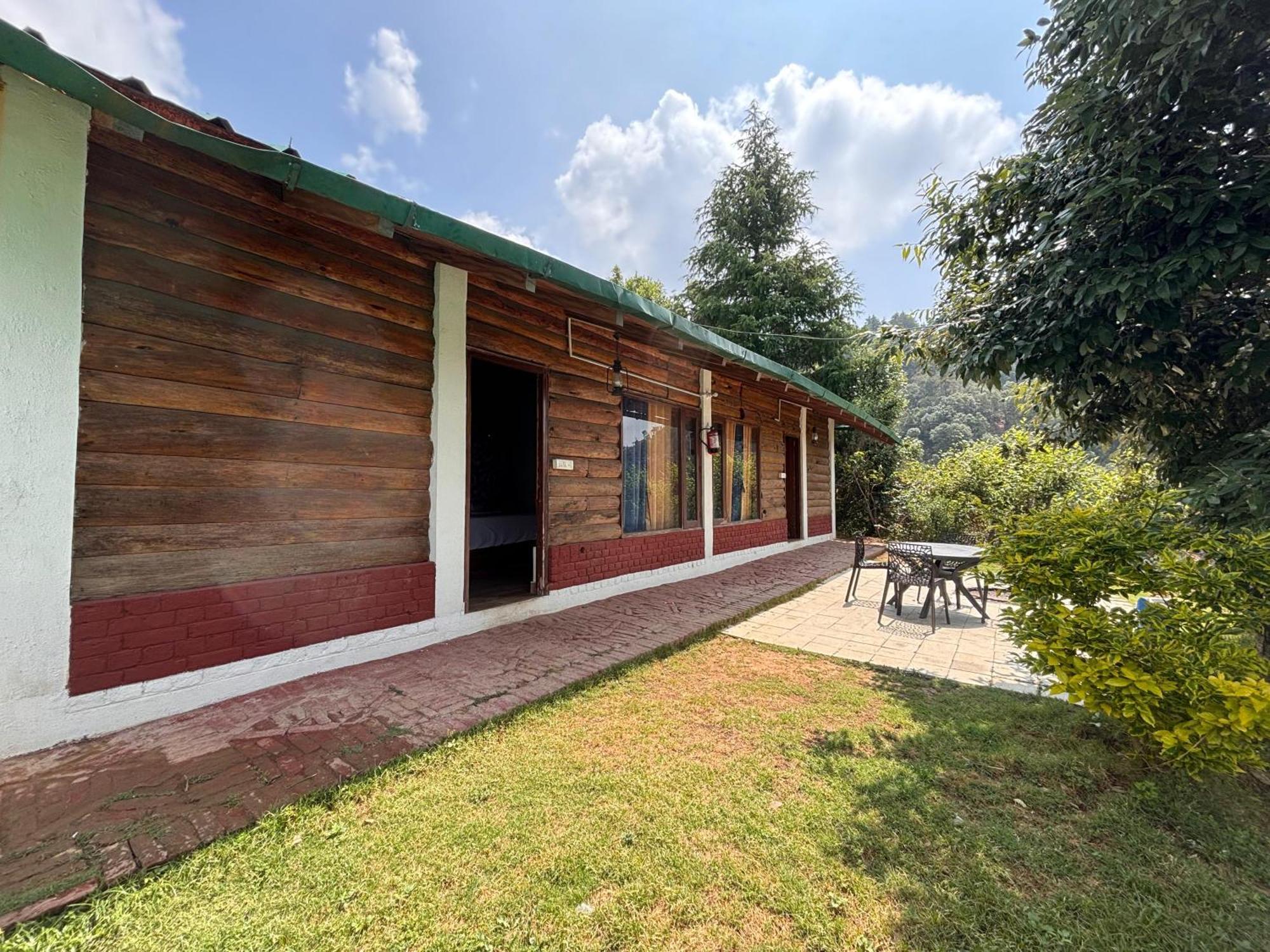 Pragati Resort & Restaurant- Eden Of Kumaon Bhowali Exterior photo